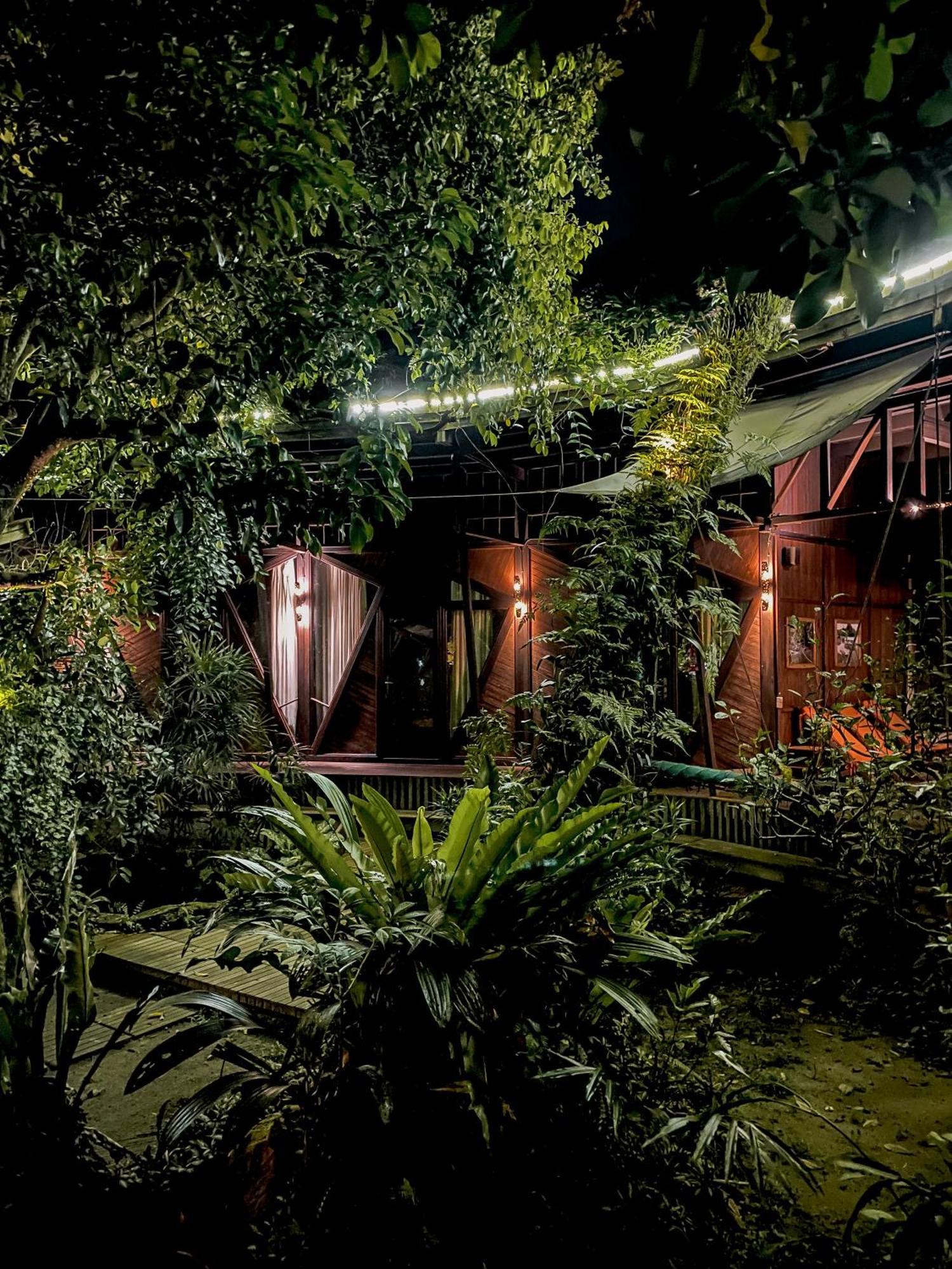 Bukit Raya Guesthouse Palangka Raya Exterior foto